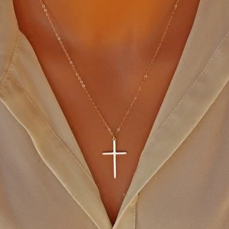 Stylish Cross Pendant Necklace in Gold and Silver